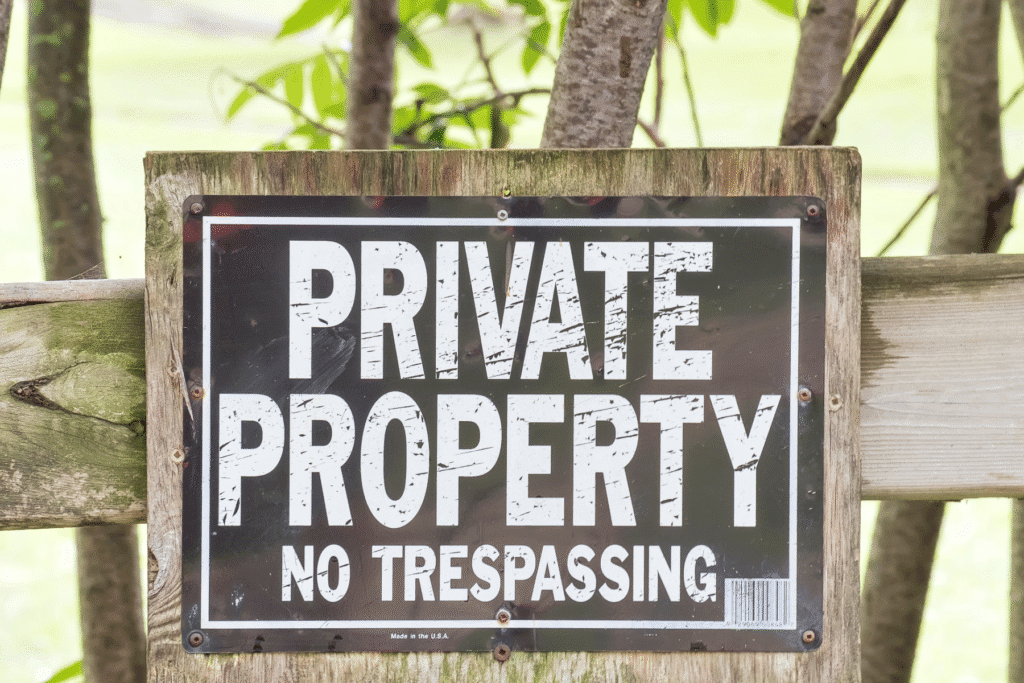 Criminal trespass warning sign on private property in Arizona