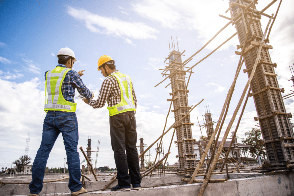 Construction site accident investigation involving third-party liability in Arizona